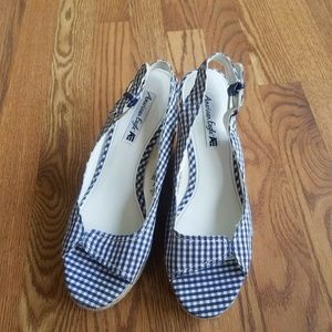 American Eagle Womans 10 Wedges Shoes Blue White